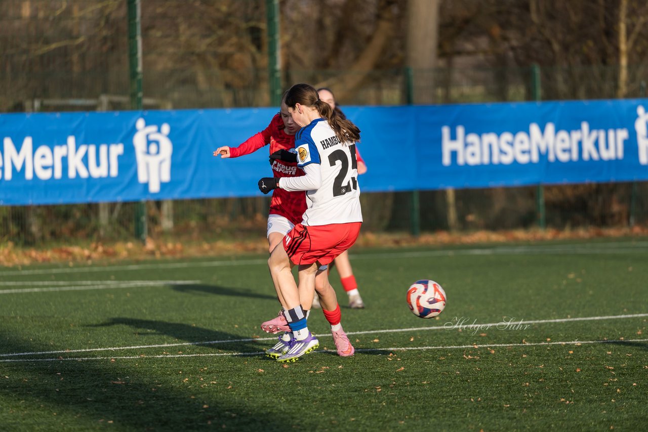 Bild 111 - wBJ Hamburger SV - Holstein Kiel : Ergebnis: 8:0